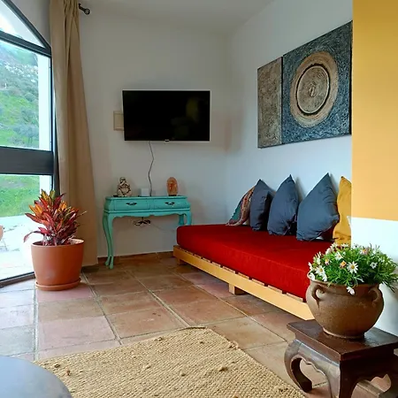 Casa Del Palmas - Charming Private With 2 Bedrooms Villa *